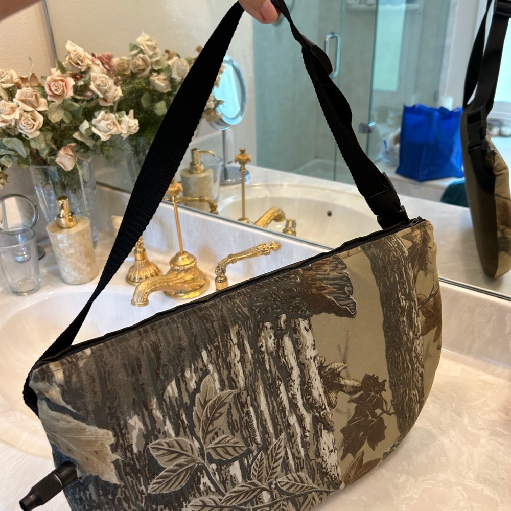 FREE with purchase of any other nondiscounted camo item: Camo Hunting Seat Pad - Picture 8 of 10